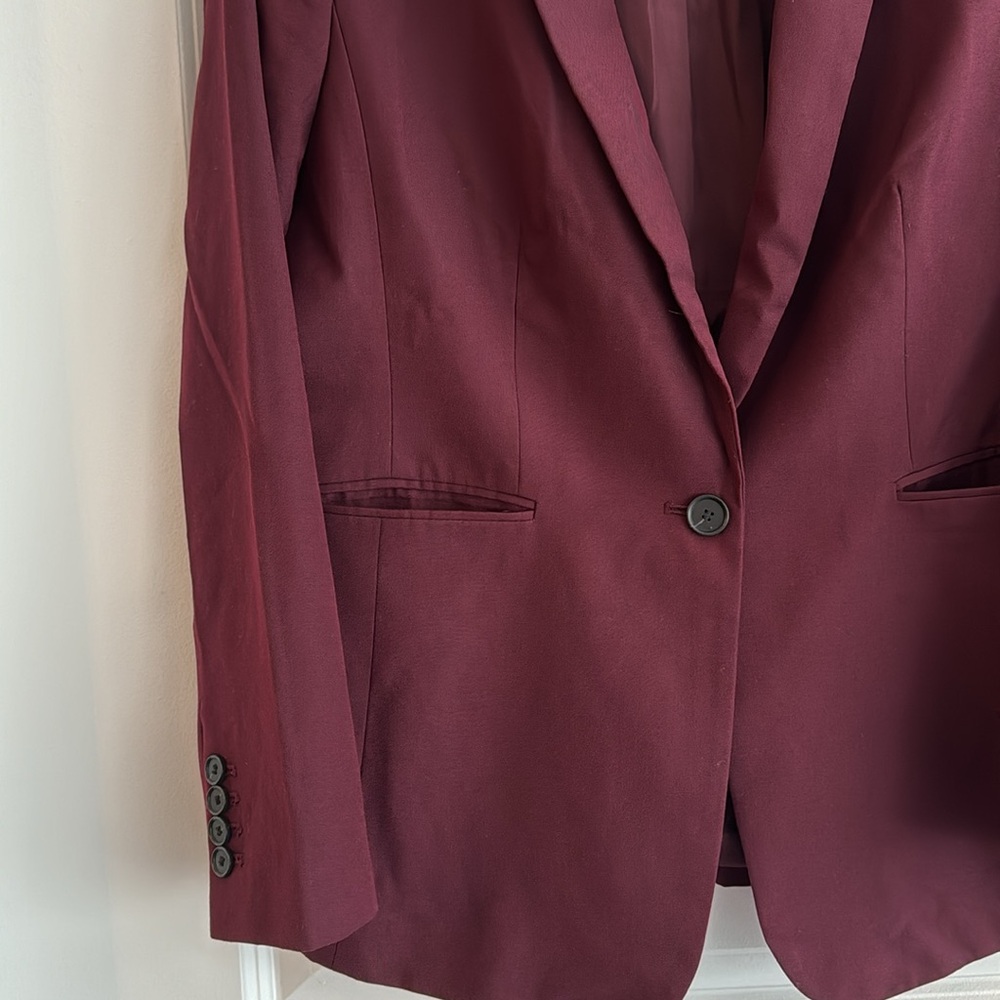 Unique Maroon/Black Full Women’s Suit